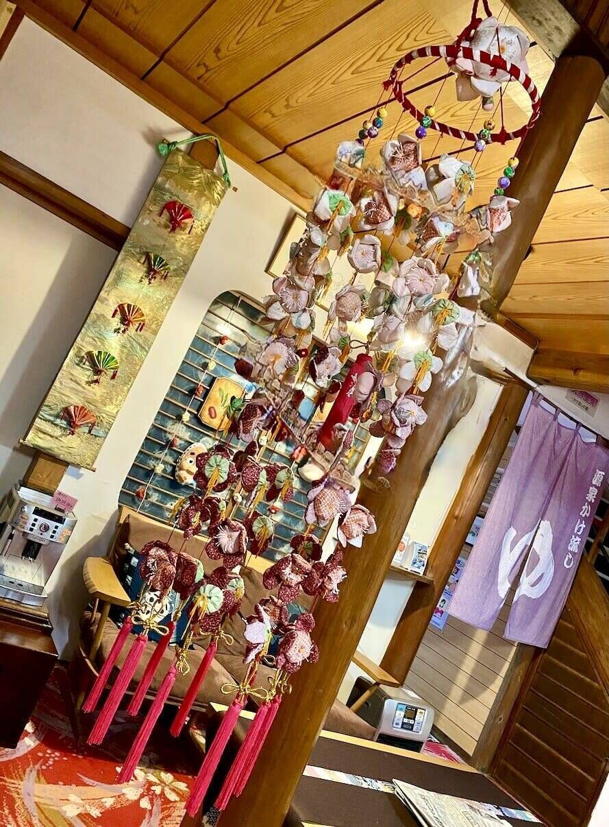湯田川温泉 理太夫旅館 | 桃の花とお雛様